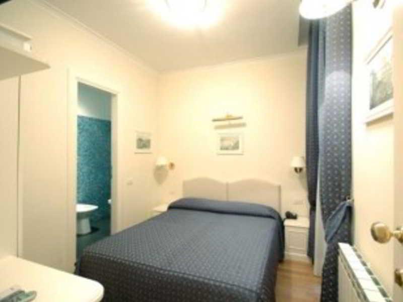 Flann O'Brien Rooms Rom Exteriör bild